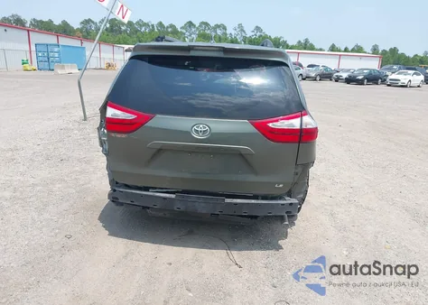 2018 Toyota Sienna Le 8 Passenger из США, поврежденный, VIN 5TDKZ3DC0JS906393